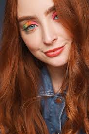 A publicitária caxiense Victoria Pires conta mais sobre sua trajetória  pessoal e profissional