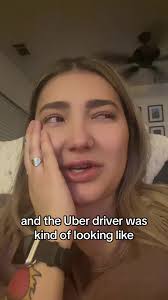 Karlie Ramirez (@karlslovee)