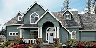 Specially formulated with 100% acrylic to protect against glidden® premium interior/exterior high gloss 100% acrylic paint is specially formulated to resist color fading and all weather conditions while providing a. Small House Top Exterior House Colors Novocom Top