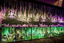 30 Refreshing Nature Themed Wedding Decor Ideas With Ferns Foliage Nature Themed Wedding Wedding Bar Decor Romantic Outdoor Wedding