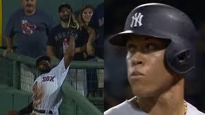 Jackie Bradley Jr. robs Chris Davis of homer