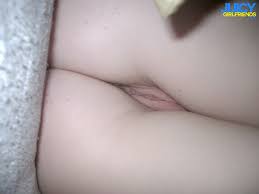 جميلة في سن المراهقة فاتنة مع مشدود كس في xxxsexpic