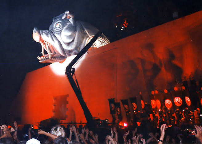 Roger Waters - Live at the Berlin Wall 1990 - Michael Jurick Photographers
