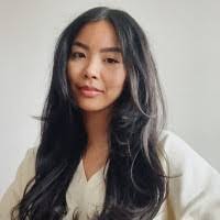 Samantha Chew's Instagram, Twitter & Facebook