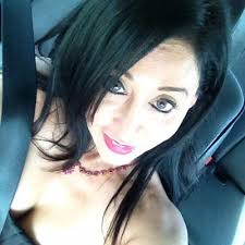 Dr Ruby (@ocbeautydoc)