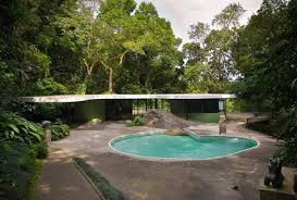 O melhor acervo de vídeos online sobre entretenimento, esportes e jornalismo do brasil. The Oscar Niemeyer Das Canoas House Is A Perfect Example Of Organic Architecture