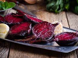C'est un remède naturel contre les maux de tête, l'hypertonie qui renforce le système immunitaire. 12 Recettes Pour Profiter Des Bienfaits De La Betterave Top Sante