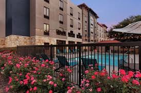 Hotels near Bobcat Stadium in San Marcos: Find hotel deals closest to  Bobcat Stadium