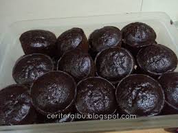 Resepi apam kukus coklat yang lembap dan gebu, dan paling utama sekali kuih ini amat mudah disediakan. Apam Coklat Yg Sedap Dan Mudah Ceritera Ibu