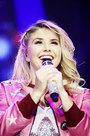 ) in pfäffikon, schweiz geboren. Egli Beatrice Kick Im Tour Cd Dvd Amazon Com Music