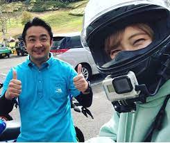 独ヲタ女子 アッキーch gsx250rはinstagramを利用しています サンバード社長と 明日の夜19時 くらいに おとんとの動画をアップ予定です swish さんをイメージして描いたステッカーですが 300名様先着で無くなり次第終了です ホテルサンバー