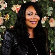 Elizabeth Grubb's Instagram, Twitter & Facebook