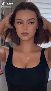 Phoebe Lynn's Instagram, Twitter & Facebook