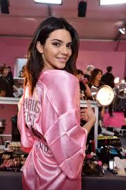 Victoria's secret 2018 saw model and keeping up with the kardashian star kendall jenner tease her millions of instagram followers with a cheeky clip, which kendall jenner: Kendall Jenner Backstage At The Victoria S Secret Fashion Show Kendall Jenner Pep Talk