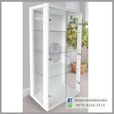 Kamu bisa menemukan berbagai model lemari di dekoruma, lho! Terjual Lemari Pajang Kaca 2 Pintu Untuk Koleksi Pajangan Kaskus