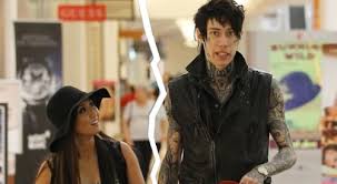 14, 2011, cyrus tweeted i am very excited to say, last week i asked my girlfriend brenda song to song and trace's sister miley both got their starts on disney shows. Trace Cyrus Mileys Bruder Lost Verlobung Tikonline De