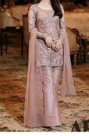 A Traditional Outfit For Fall Pakistani Formal Dresses Designer Party Wear Dresses Stylish Dress Designs