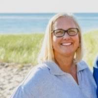 Sandy Stein's Instagram, Twitter & Facebook