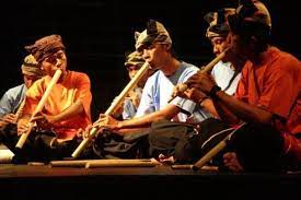 Saluang darek terbuat dari bambu talang (sejenis bambu tipis) yang. Alat Musik Saluang Gambar Jenis Dan 4 Fungsinya Yang Unik Lengkap