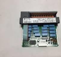 Allen-Bradley 1746-OW16/SLC500 Output Module Series C 5-265VAC 50/60Hz  5-125VDC