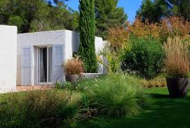 Maybe you would like to learn more about one of these? Paysagiste Pourquoi Faire Appel A Un Pro Pour Mon Jardin Cote Maison