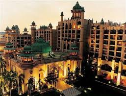 Het hotel biedt een groot aantal voorzieningen voor een fantastisch wat zijn de accommodatievoorzieningen van palace of the golden horses? Hotel In Kl Malaysia Truly Asia We Built This City Great Places