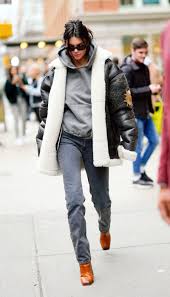 pin by j maxey on kendall jenner street style kendall jenner style outfits jenner style outfits kendall jenner street style pinterest