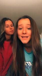 quarantine with my sis: #fyp #keepingbusy #voiceover #foryou #bigsis  #foryoupage @emmacasabella