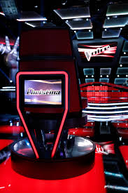 A Gorgeous Throne Fit For Queen Christina Aguilera Don T Miss Xtina S Return To The Voice On Monday February 23 On N Christina Aguilera The Voice Adam Levine