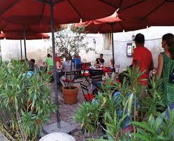 Restaurant Les Jeunes Chefs Saillans Drome En 2020 Restaurant Petit Dejeuner Buffet Drome Provencale