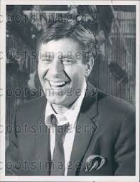 1968 Laughing Comic Actor Jerry Lewis TV Host Press Photo
