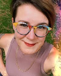 Ashley Rieck's Instagram, Twitter & Facebook