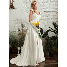 First, please create a bridal makeup look for each of them. Jj S House Bridal Salons The Knot