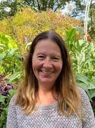 Lisa Weisser's Instagram, Twitter & Facebook