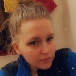 Amber Detwiler's Instagram, Twitter & Facebook