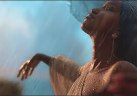 Iza relê 'Brasil Pandeiro' em filme da Devassa — Beer Art