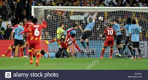 Have you heard about a wc match that's more remembered and more frequently talked about than the final match ??? 2 Juli 2010 Handspiel Johannesburg Sudafrika Luis Suarez Uruguay Auf Der Torlinie Wahrend Des 2010 Fifa World Cup Viertel Finale Fussballspiel Zwischen Uruguay Und Ghana Im Soccer City Stadium Am