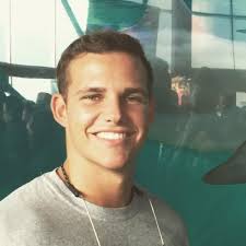 Allison Rowden (@AllisonBARBIEE)