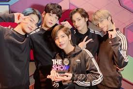 Txt Has Grabbed Their First Trophy For Run Away On The October 29 Episode Of The Show The Nominees For First Place Were N Flying S Goo Txt Songs Running