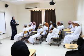 تأسست الكلية التقنية بالرياض عام 1403 هـ وهي أول كلية تقنية في المملكة تحت إشراف المؤسسة العامة للتدريب التقني والمهني، وكان الهدف من إنشاء هذه الكلية توسيع قاعدة القوى العاملة السعودية في المجالات التقنية والمهنية. Ø¬Ø§Ù…Ø¹Ø© Ø§Ù„ØªÙ‚Ù†ÙŠØ© ÙˆØ§Ù„Ø¹Ù„ÙˆÙ… Ø§Ù„ØªØ·Ø¨ÙŠÙ‚ÙŠØ© ØªÙ‚Ù†ÙŠØ© Ø¥Ø¨Ø±Ø§Ø¡ Twitter Da Ø§Ù†ØªØ¸Ù… Ø·Ù„Ø¨Ø© Ø§Ù„ÙƒÙ„ÙŠØ© Ø¨Ø¬Ù…ÙŠØ¹ ØªØ®ØµØµØ§ØªÙ‡Ø§ Ø¨Ù…Ù‚Ø§Ø¹Ø¯ Ø§Ù„Ø¯Ø±Ø§Ø³Ø© ØµØ¨Ø§Ø­ Ù‡Ø°Ø§ Ø§Ù„ÙŠÙˆÙ… Ø§Ù„Ø£Ø­Ø¯ Ù…Ø¹ ØªÙ…Ù†ÙŠØ§Øª Ø§Ù„Ø·Ø§Ù‚Ù… Ø§Ù„Ø¥Ø¯Ø§Ø±ÙŠ ÙˆØ§Ù„Ø§ÙƒØ§Ø¯ÙŠÙ…ÙŠØ© Ø¨Ø§Ù„ÙƒÙ„ÙŠØ© Ù„Ù„Ø·Ù„Ø¨Ø© Ø¨Ø§Ù„ØªÙˆÙÙŠÙ‚ ÙˆØ§Ù„Ù†Ø¬Ø§Ø­ Https T Co Bjugutjfiv