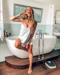 Oder schau dir andere profile an und buche models über modelmanagement.com. Lola Weippert Lola Weippert Freund Schon Beim Ersten Treffen Geheiratet Express De 29 183 Likes 13 Talking About This Anna Griffin Blog