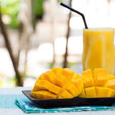 Weekend macam biasa mesti lepak rumah mak gombak. 20 Manfaat Jus Mangga Untuk Kesehatan Bisa Bantu Atasi Berbagai Penyakit Ragam Bola Com