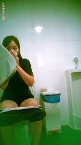 Korean toilet voyeur - video 16 - ThisVid.com
