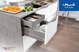 مطابخ اكسينا Ixina Kitchens On Twitter المطابخ العصرية تتميز بالزوايا الانسيابية وتبتعد عن الحدة في أشكال الخزائن والأسطح إكسينا