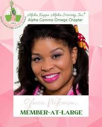 Agatha Lang's Instagram, Twitter & Facebook