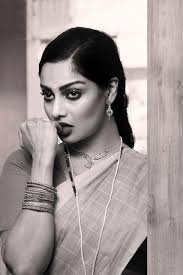 Silk Smitha biopic FL: Chandrika Ravi nails it - Tamil News - IndiaGlitz.com