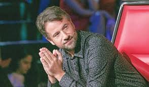 Λιμάνι βρήκα στην καρδιά σου και ξαποσταίνω εδώ σπάω πυξίδα, καίω χάρτες άγκυρα ρίχνω και. Kwsths Marabegias 3espa O Tragoydopoios Einai H Xeiroterh Ekdoxh Ths Katwterhs Fyshs Toy An8rwpoy In Gr