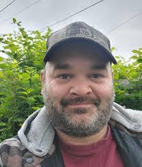 Terry Kitching's Instagram, Twitter & Facebook