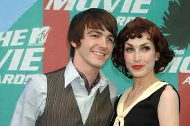 Jared drake bell, usually known as drake bell (born june 27, 1986 in orange county, california), is an american actor and musician. Drake Bell Schockiert Uber Den Tod Seiner Ex Freundin