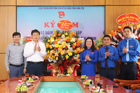 Đồng chí Phó Bí thư Thường trực Tỉnh ủy, Chủ tịch HĐND tỉnh Trần Quốc Toản  chúc mừng Tỉnh đoàn nhân kỷ niệm 93 năm Ngày thành lập Đoàn TNCS Hồ Chí